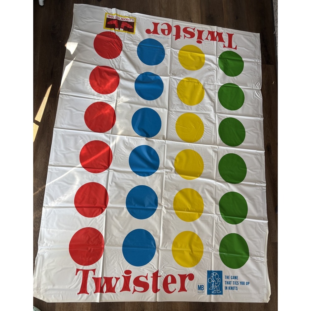 Milton Bradley TWISTER Game #4645 Original Edition Complete Vintage 1966 - Picture 2 of 16